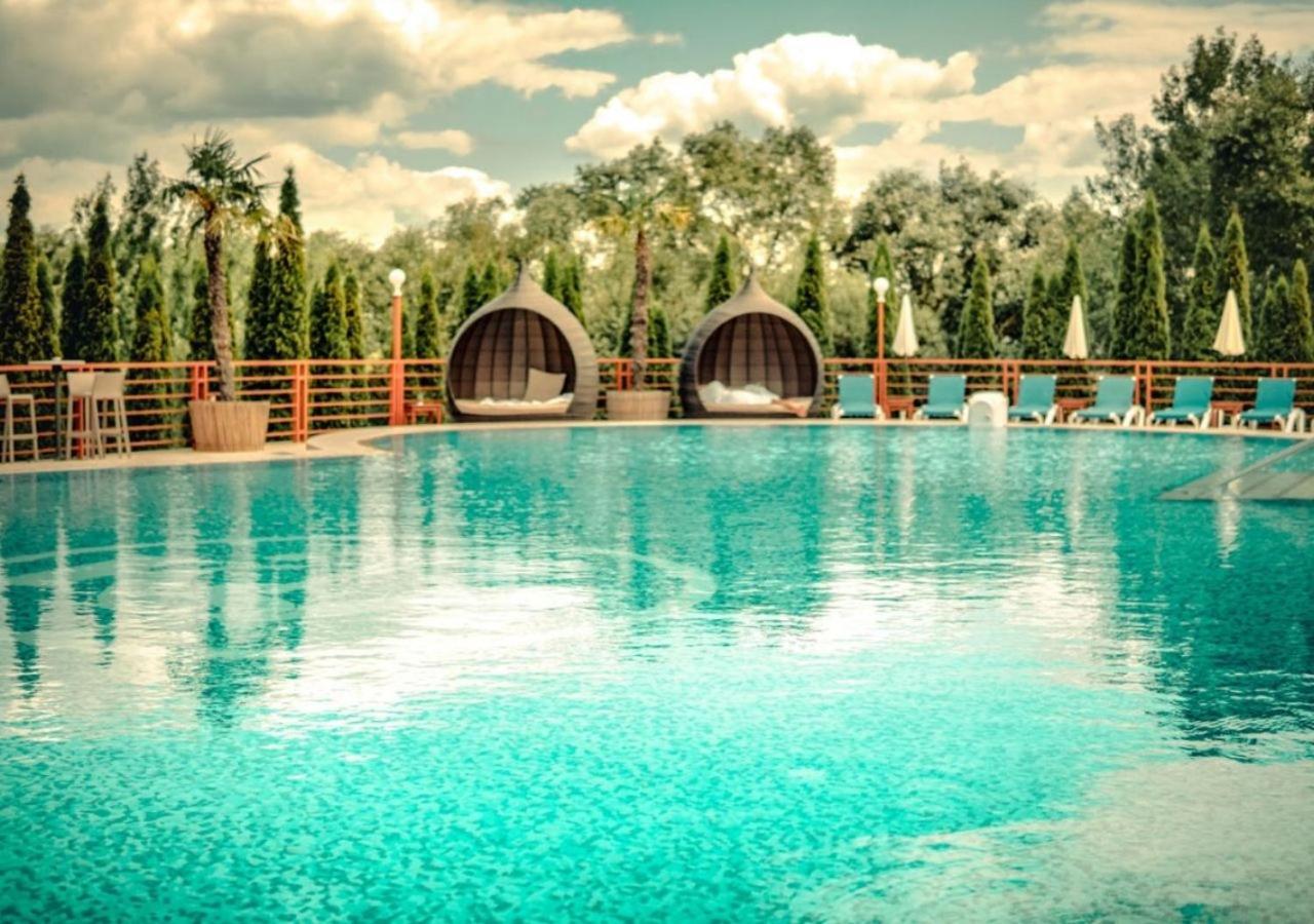Wellness & Spa Hotel Kaskady Sliac Exterior photo